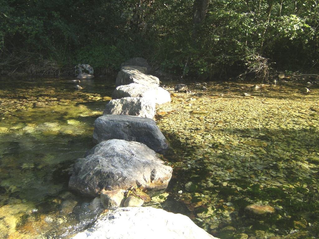 Paso sobre río Purón by JGS