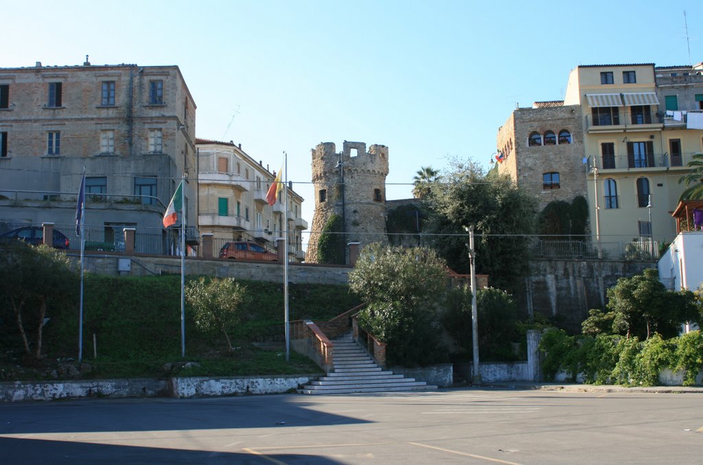 Dal Piazzale del Porto by orsoyogy