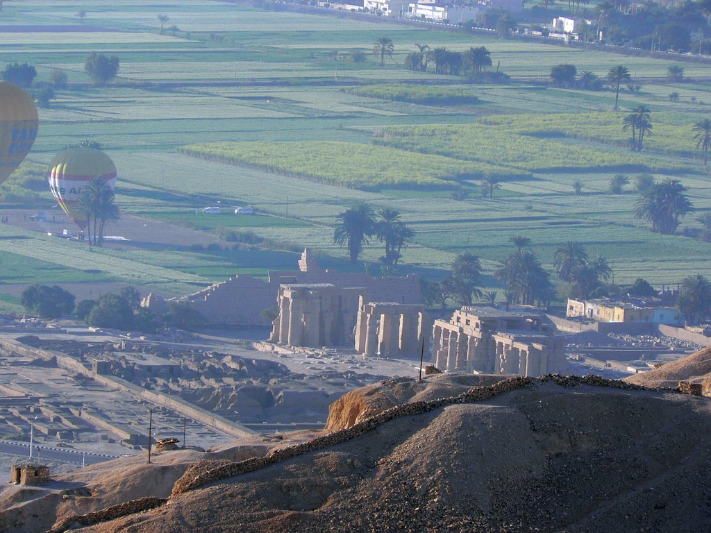 Luxor, EGYPT by Cyril Durand