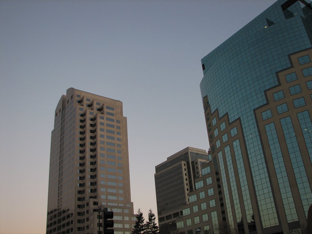 Capitol Mall & 3rd St. looking towards the Wells Fargo building by candjfields