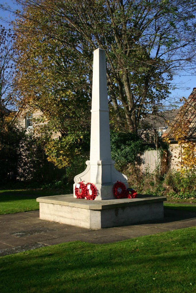 Milton war memorial by Stephen Turner