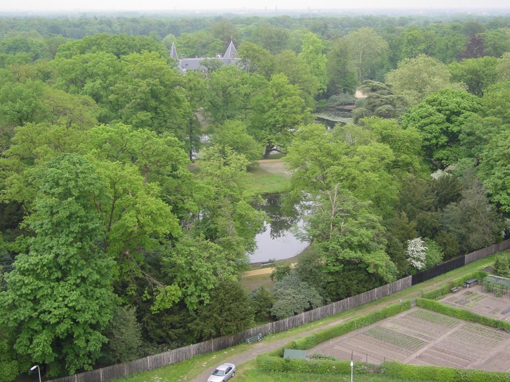 Delden, watertoren, kasteel Twickel (15-05-2006) by Innocenti