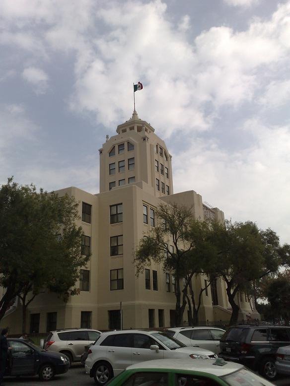 Edificio de Correos by Wiper México