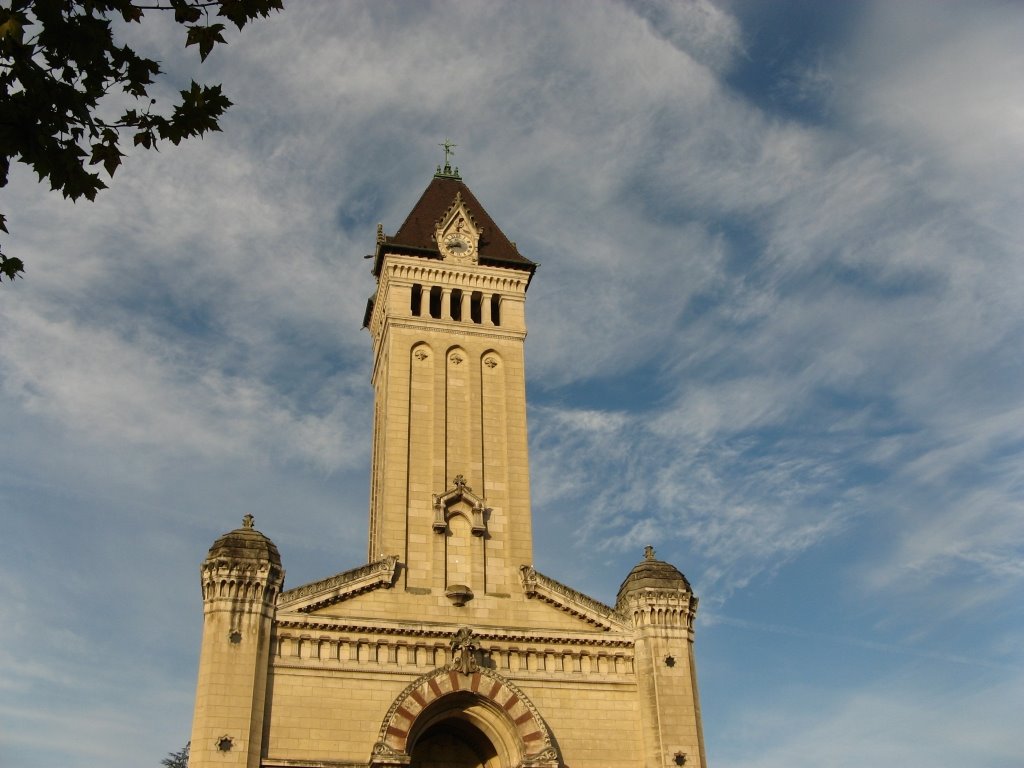 Eglise de Chaponost au petit matin by homfou69