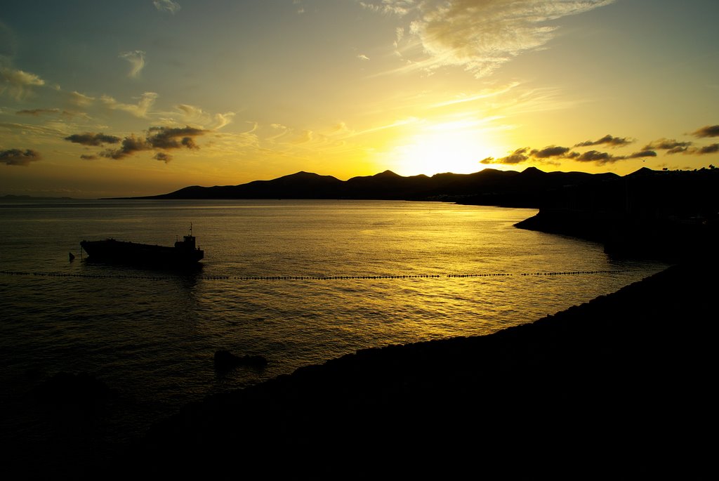 Atardecer en Puerto del Carmen by rmerida