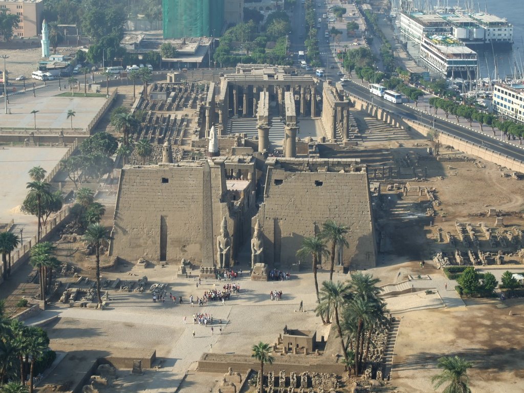 Luxor temple from a hot air balloon by csabafi