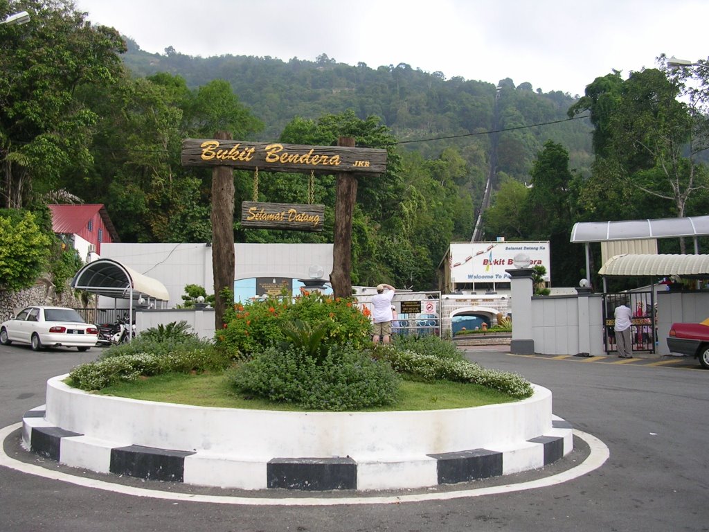 Bukit Bendera, Penang. by Kwanweng Leong