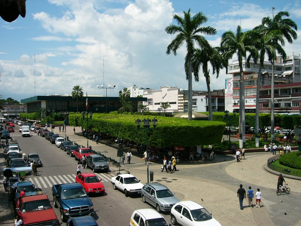 Vista del Parque Central de Tapachula desde Casa de la Cultura by OECR