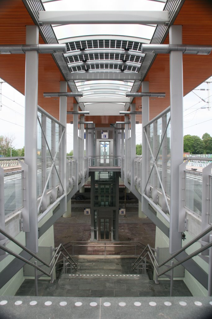 Stairway and elevator; Station Zuilen-Utrecht by Carl030nl