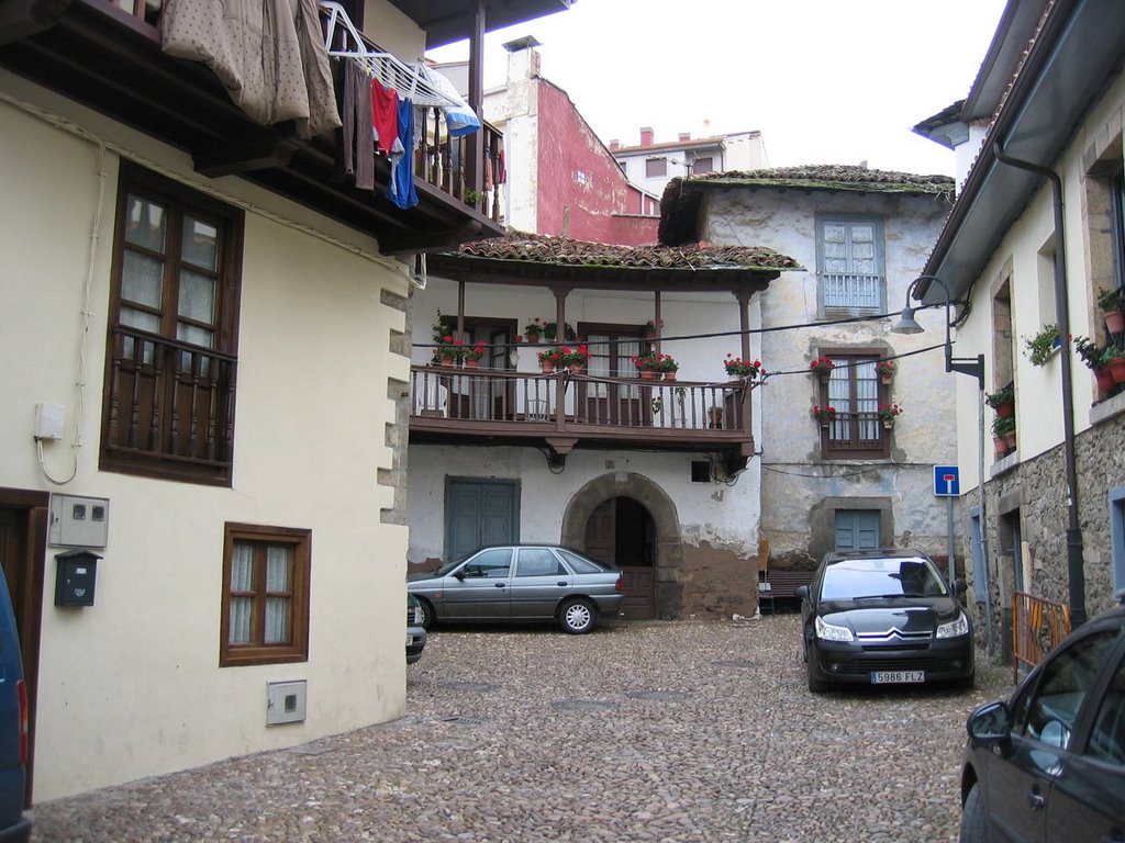 Casco viejo de Cangas Narcea by La Casa del Chiflón (Bulnes)