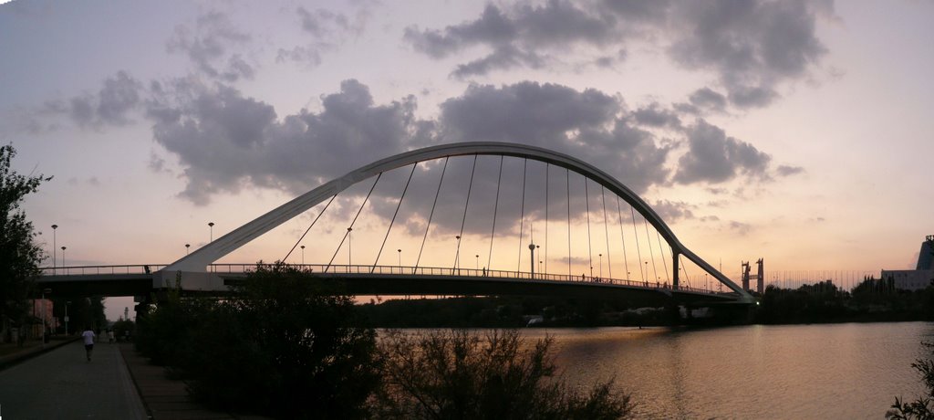 Puente de la barqueta by tupamcoman