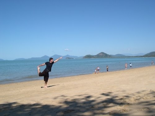 Palm Cove looking towards Cairns by sajeela