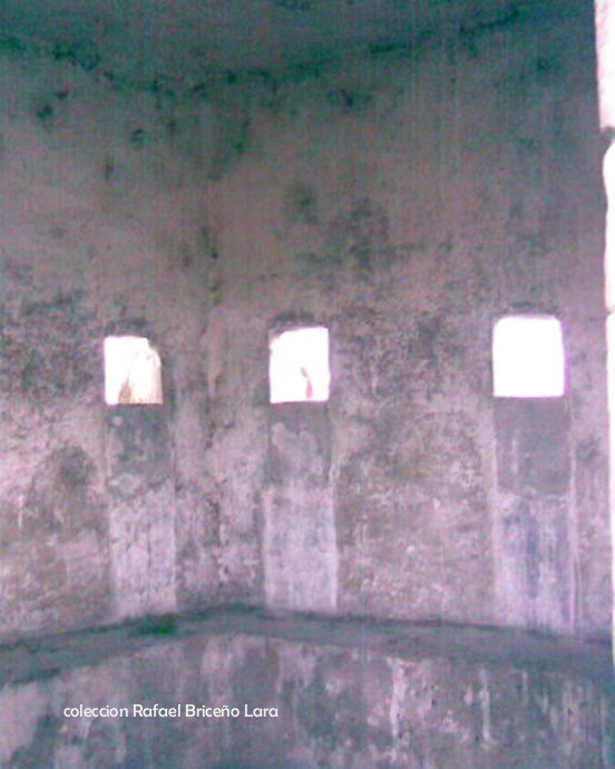 Interior de la torre del penal de Andonegui by Rafael Briceño Lara