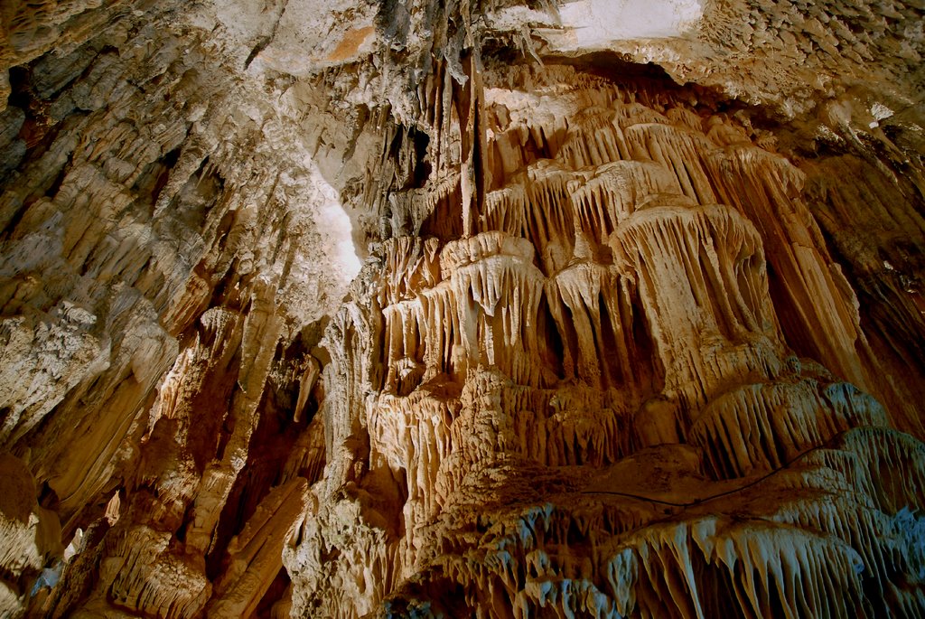 Grotte des Demoiselles by Jean HIBLOT