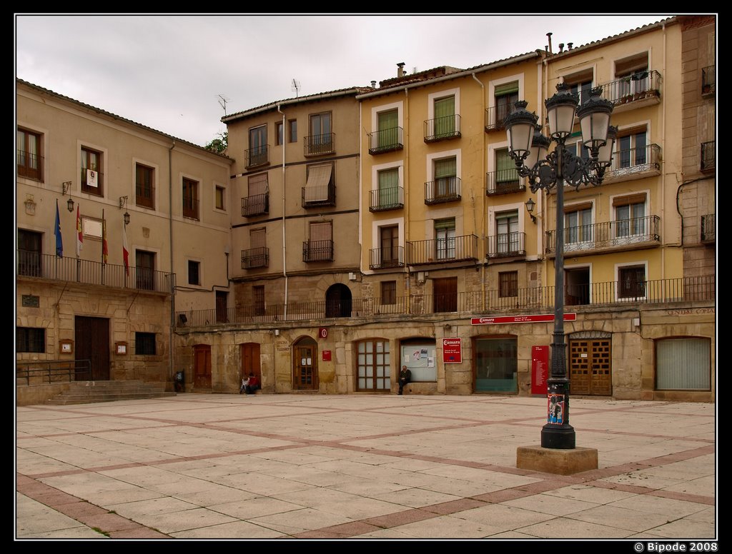 Plaza de España by Ricardo León