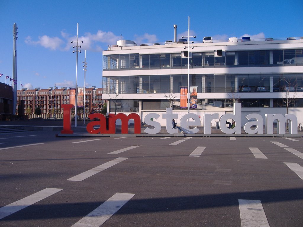 I Amsterdam en el Estadio Olímpico by Mariolega