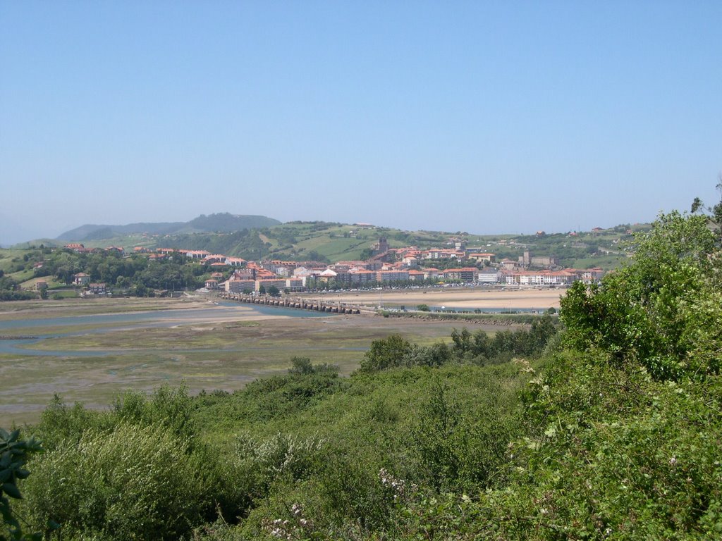 Puente de la Maza. San Vicente de la Barquera by Pilar Roldán Jiménez