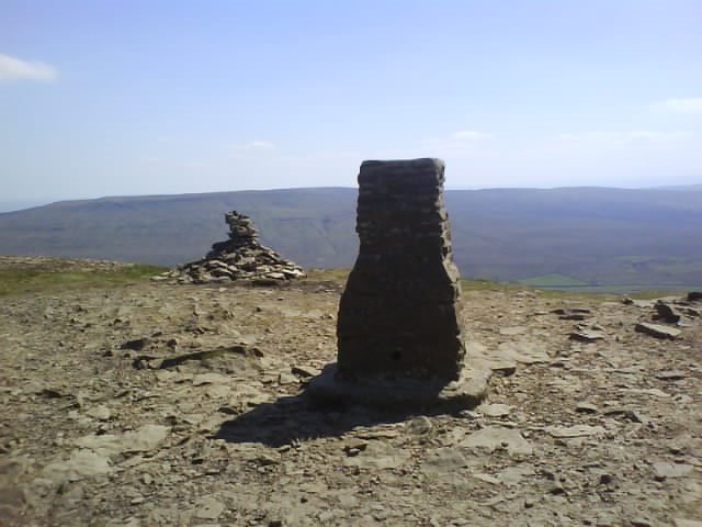 Summit of Pen-y-ghent by nickeaj