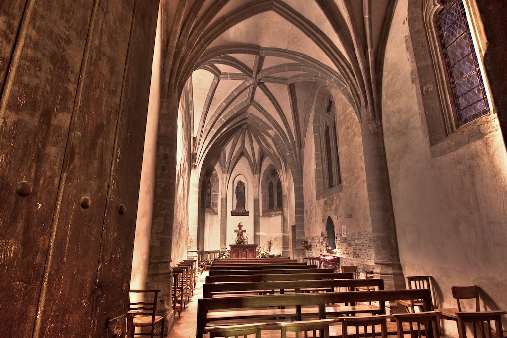 La cité de carcassonne, la Chapelle Rue des trois Couronnes by Christophe RAMOS