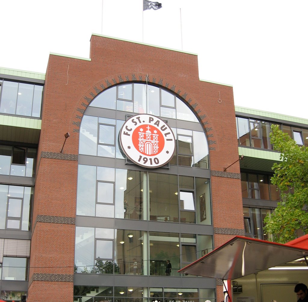 New south stand Millerntor Stadium - FC St. Pauli by Kenny2