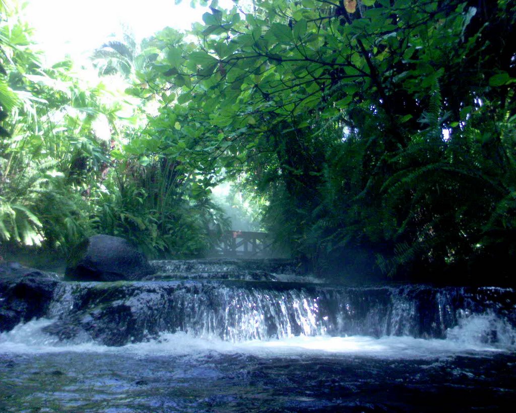 Beautiful picture from the hotsprings of Arenal by Kenth Söderström