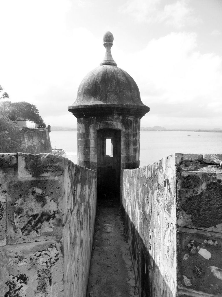 Fort San Felipe del Morro by DavidPaulAllen