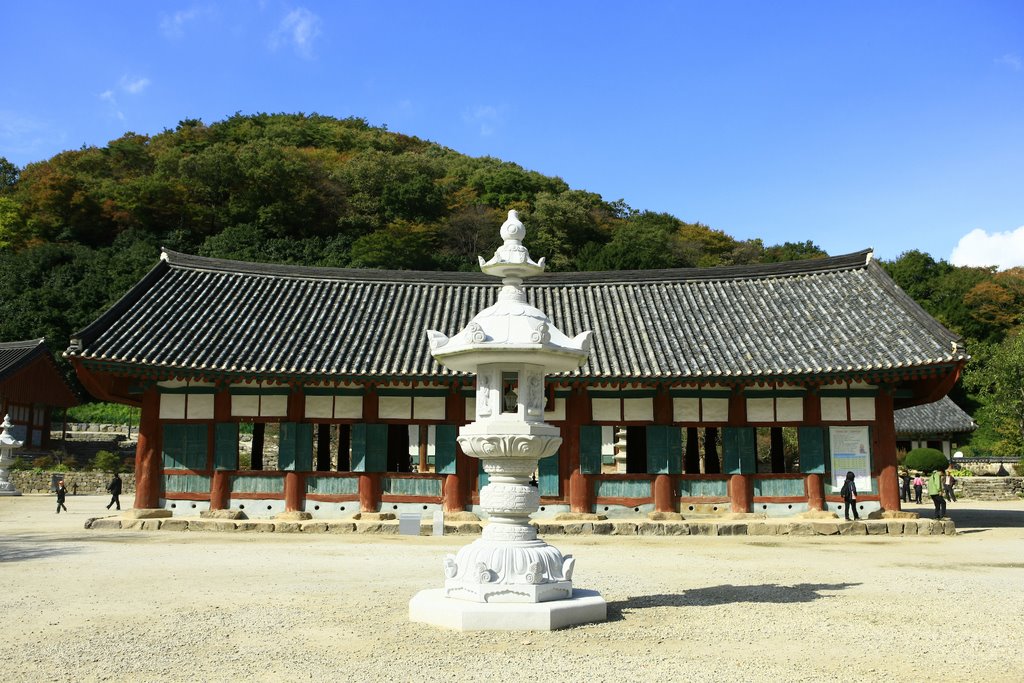 Sunwoon temple 선운사 by visitkorea.or.kr