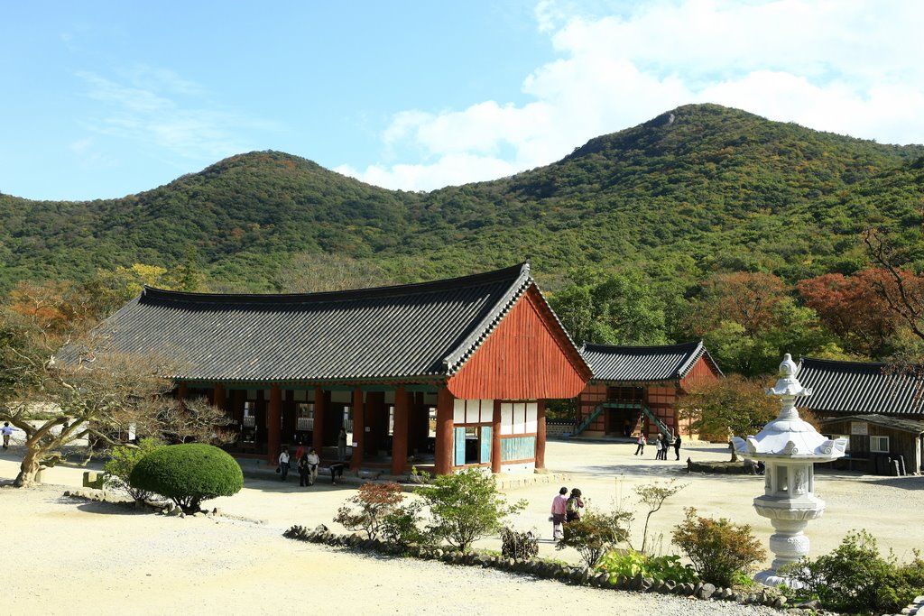 Sunwoon temple 선운사 by visitkorea.or.kr