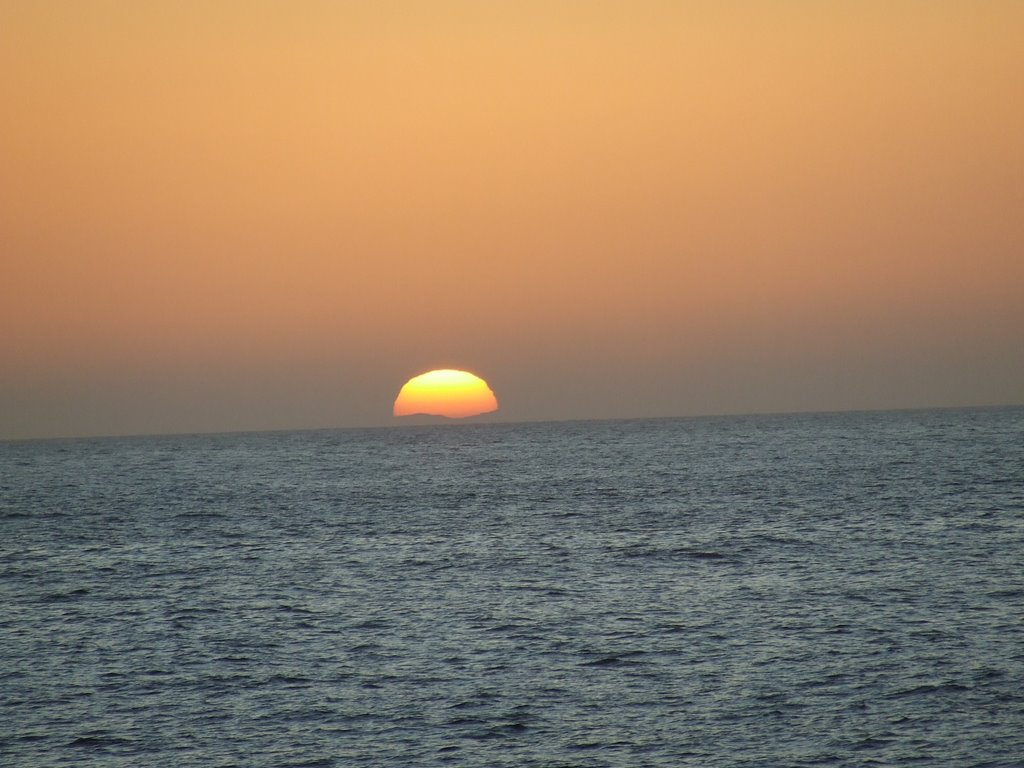 GRAN CANARIA AL FONDO DEL MAR by fuerteventuragirl