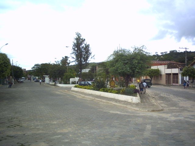 Vista parcial da entrada da cidade by Holerbach