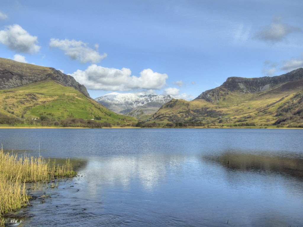 Llyn Nantlle by John C Richards