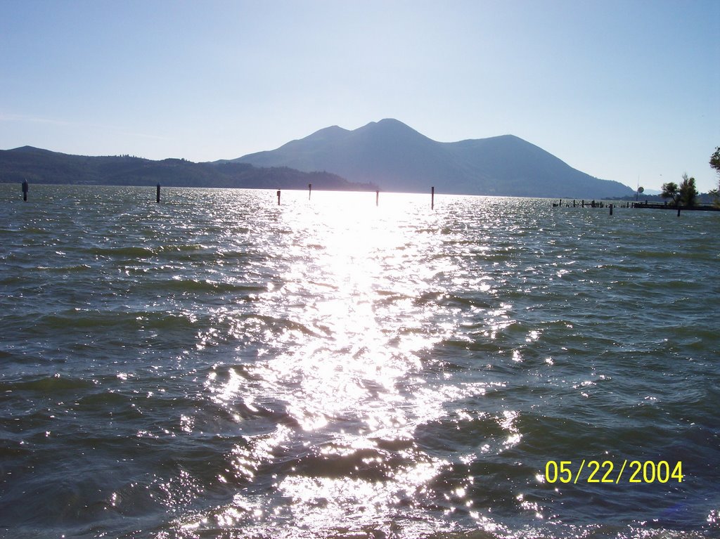 Clear Lake extinct volcano by kylesf411