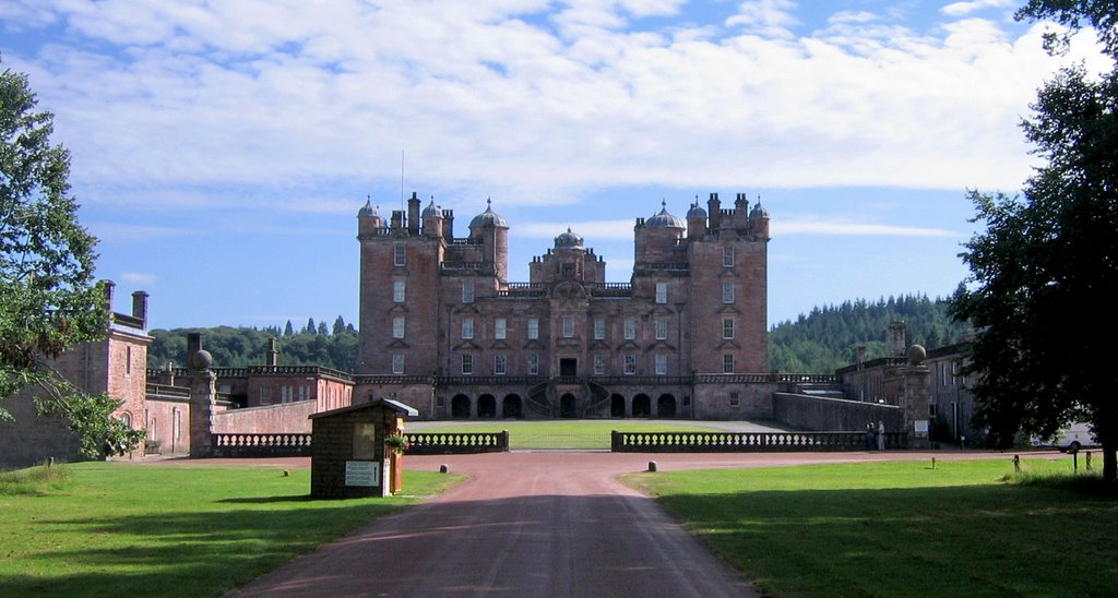 Drumlanrig Castle by Pál Bús