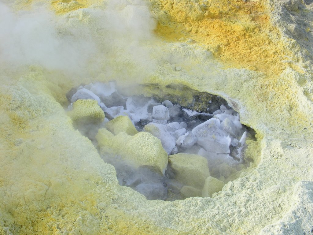 Fumarole by paolo russo®