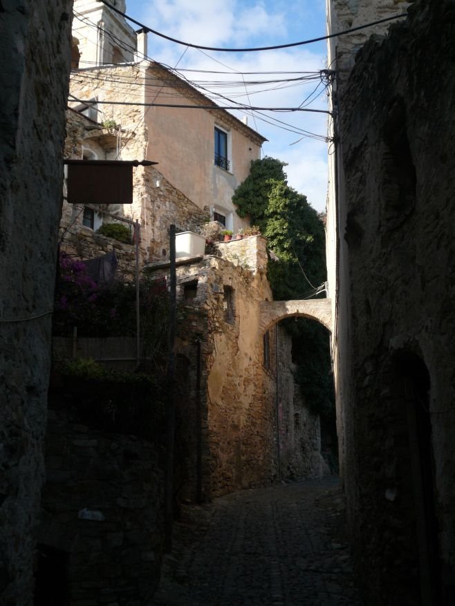 Bussana Vecchia by jazz1711