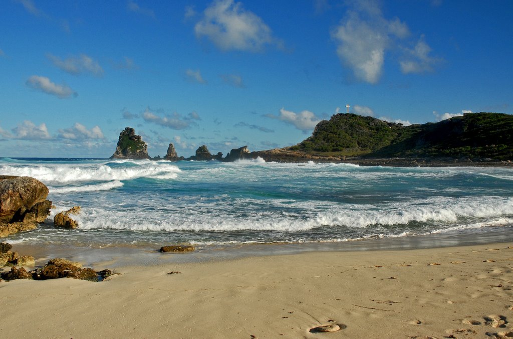 La Pointe des Chateaux by Jean HIBLOT