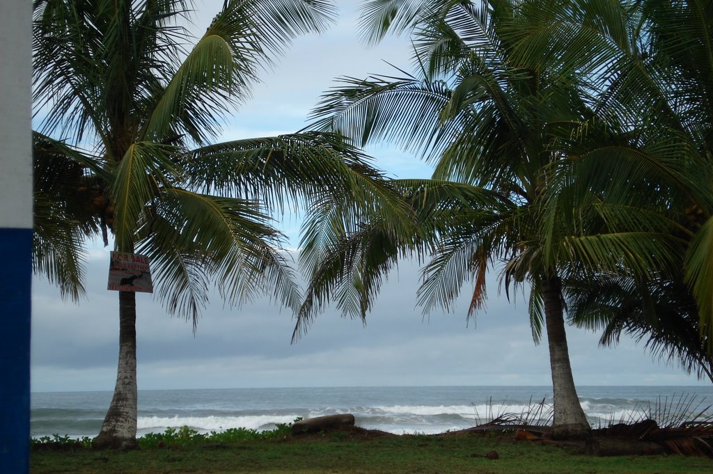 Playa San Miguel a las 8:30 am by earagon