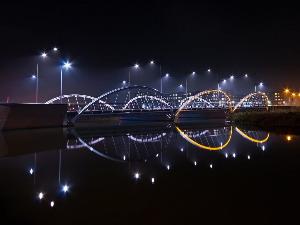 Bridge with yellow arcs (1), designed by: Sjoerd Soeters, Suytkade, Helmond by Wim Janssen