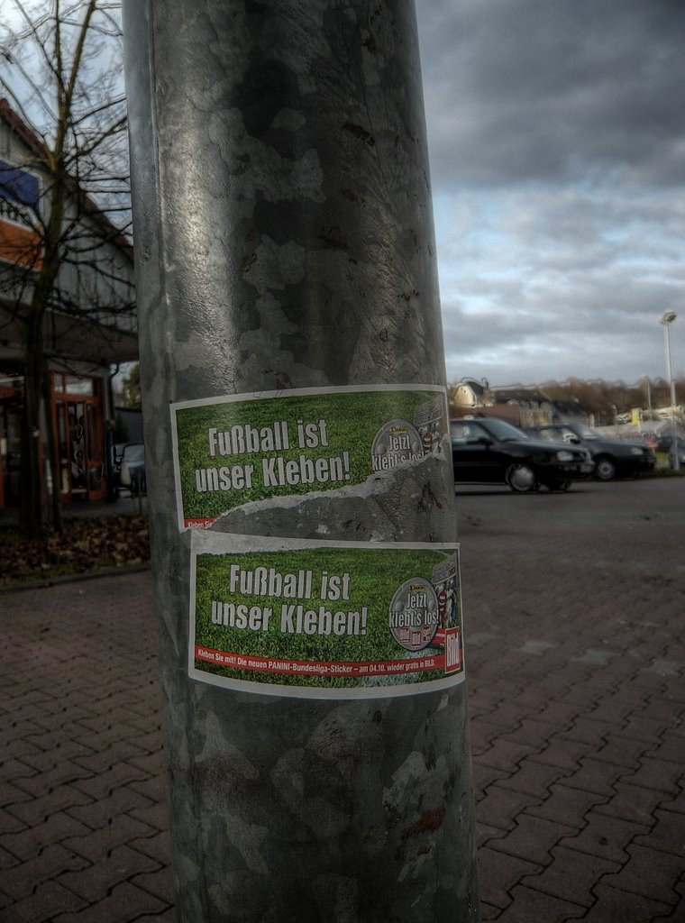 Fußball ist unser Kleben! by Ralf Es