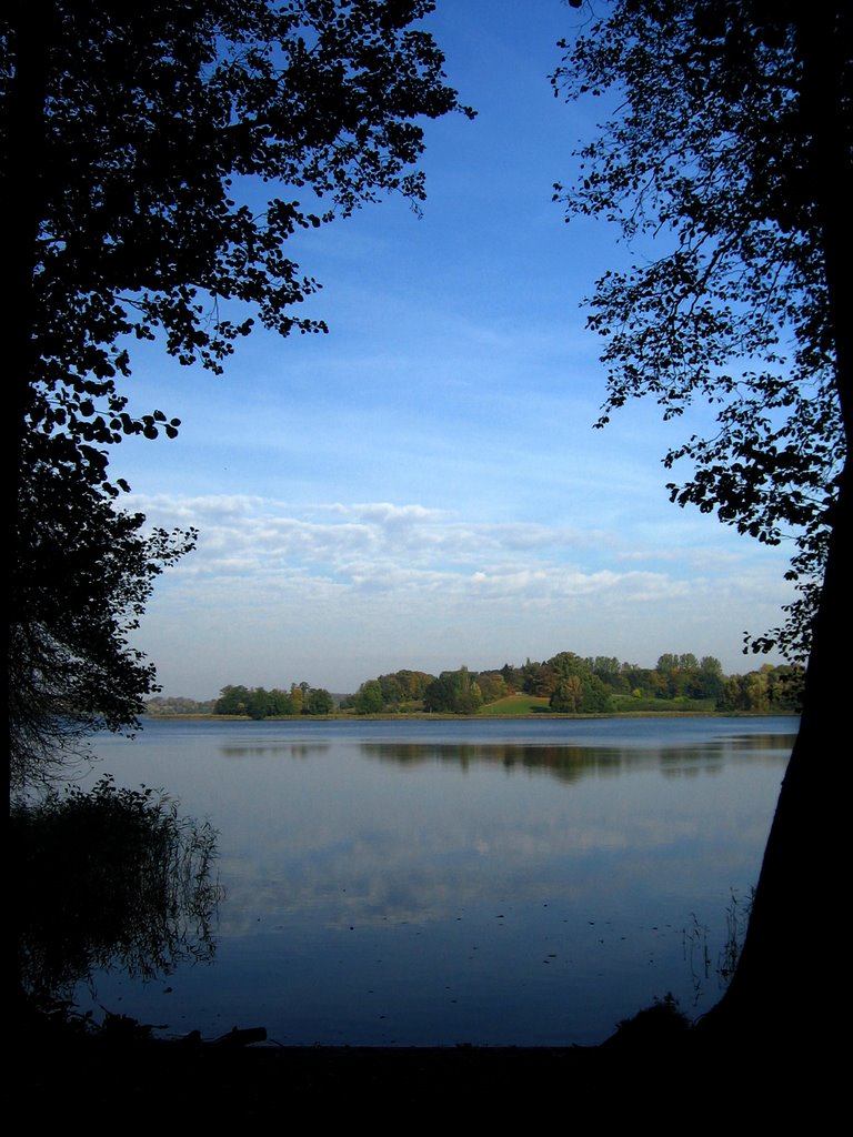 Olsztyn - Kortowo - Kortowskie Lake by Andrzej Pobiedziński