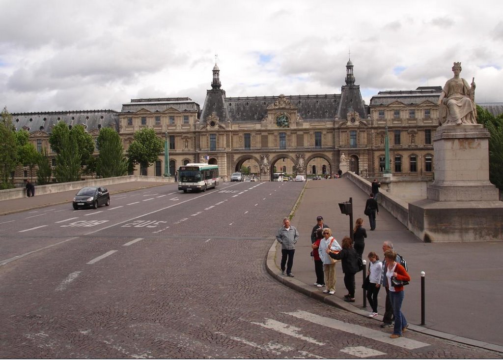 Paris - Um belo palácio às margens do Sena by Ruy Reis