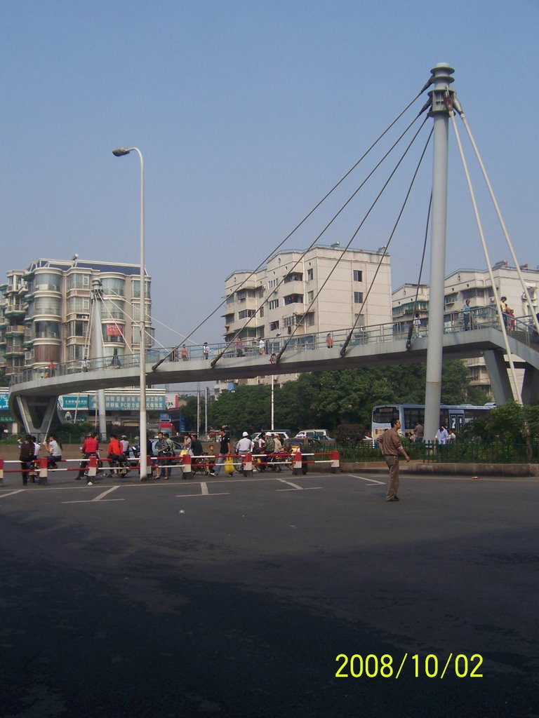 高桥西大门天桥 overpass at entrance of gaojiao market by 登科