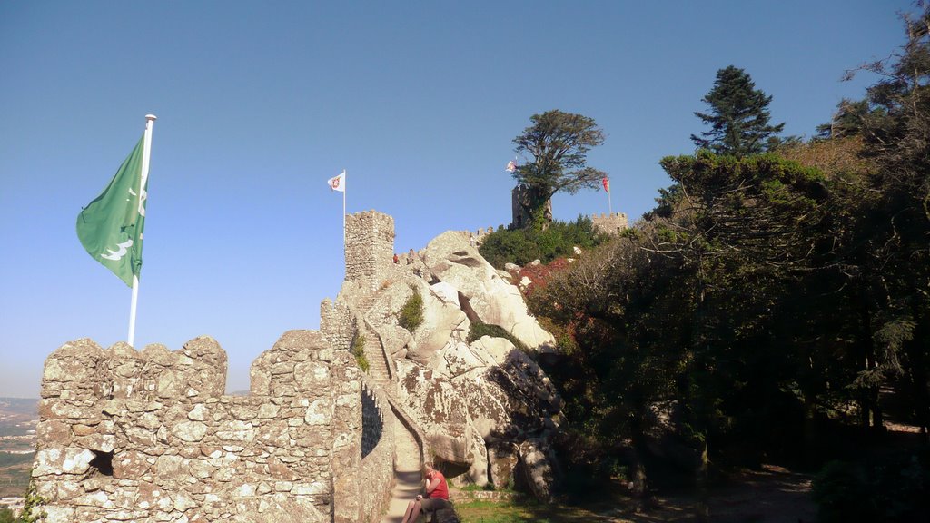 Sintra Castelo de los Mauros by Lukasz J.