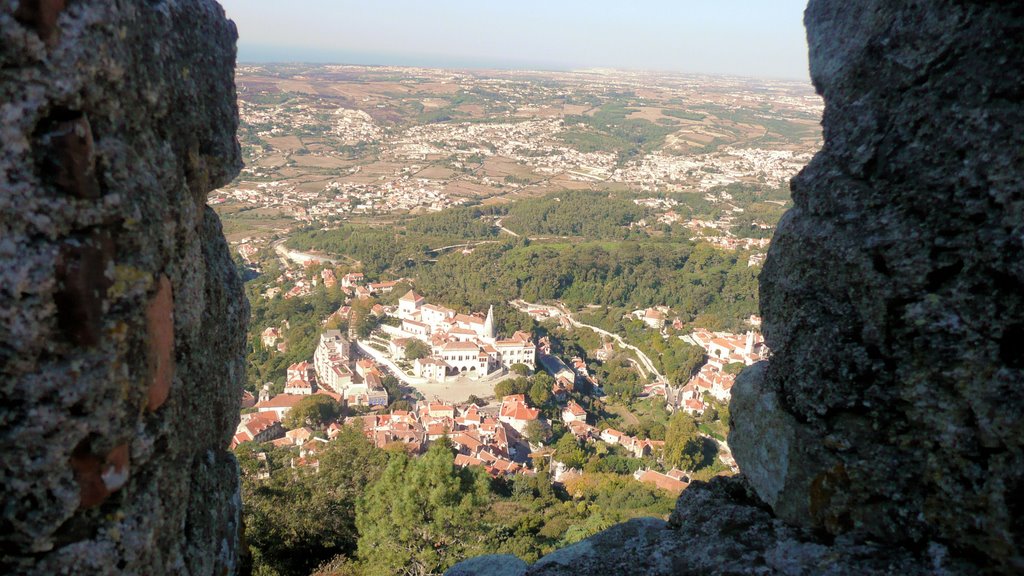 Palacio Nacional Sintra by Lukasz J.