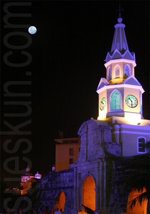 Torre del Reloj by carlos_sueskun