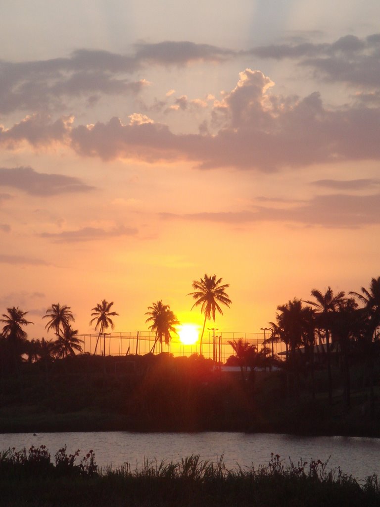 Pô-do-Sol na Praia do Flamengo - BA by Jô Rodrigues