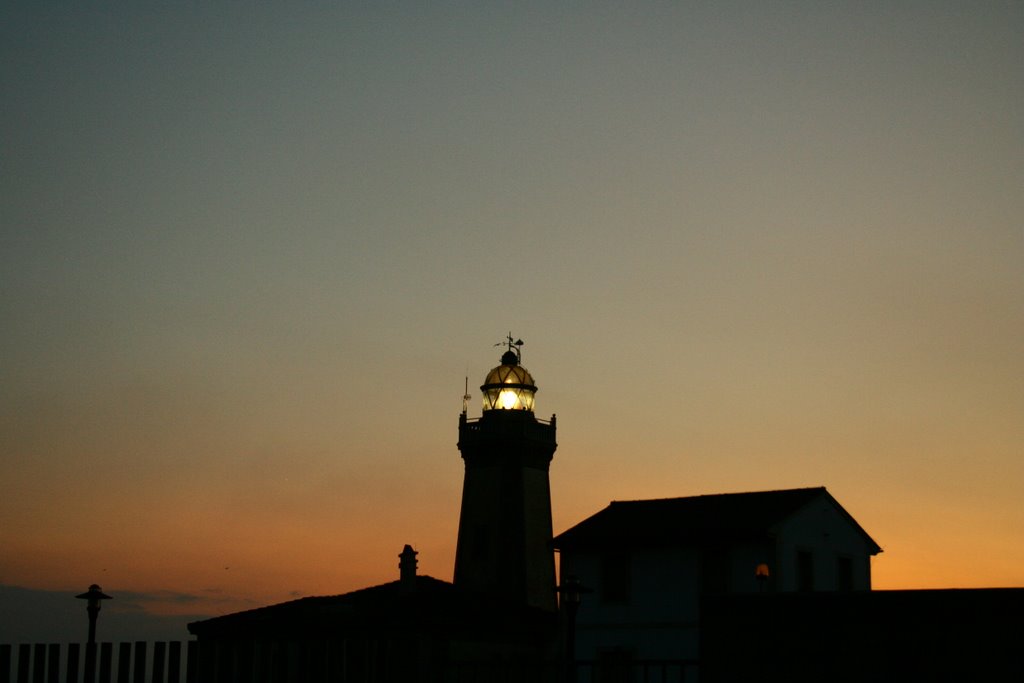 Faro de San Juan 2 by Carlos Nicolas Velas…