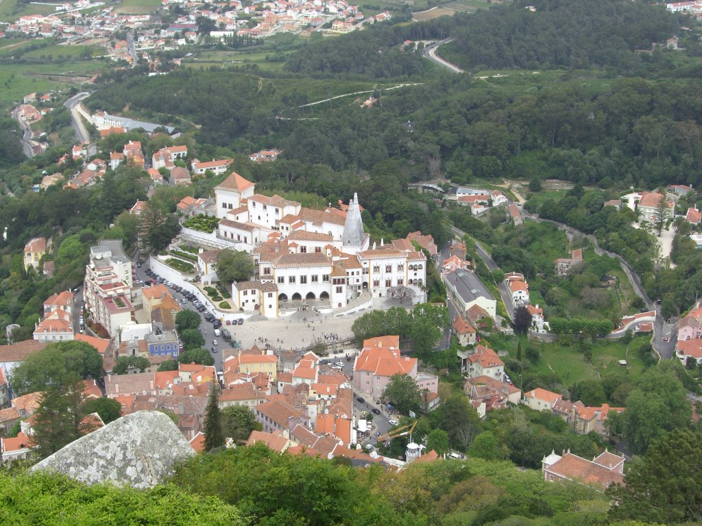 Sintra ... Palacio Real ... desde Castelo dos Mouros ... by Josep Fité