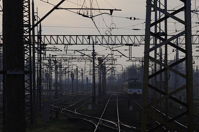 Electric forrest - Warsaw West station by nazgul43