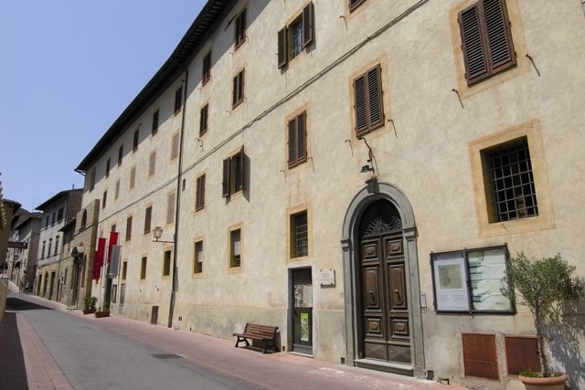 Palazzo Benucci - San Gimignano by christina@villasital…